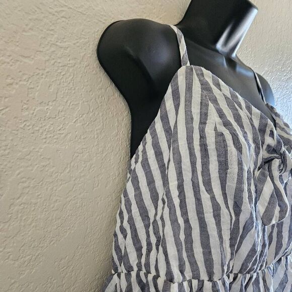 NWT Torrid Striped Seersucker Peplum Tank Top - Picture 4 of 12